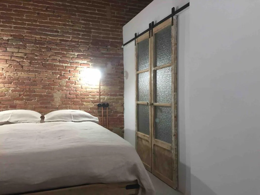 Cosy & Bright Apartment Near Ramblas Barcelona