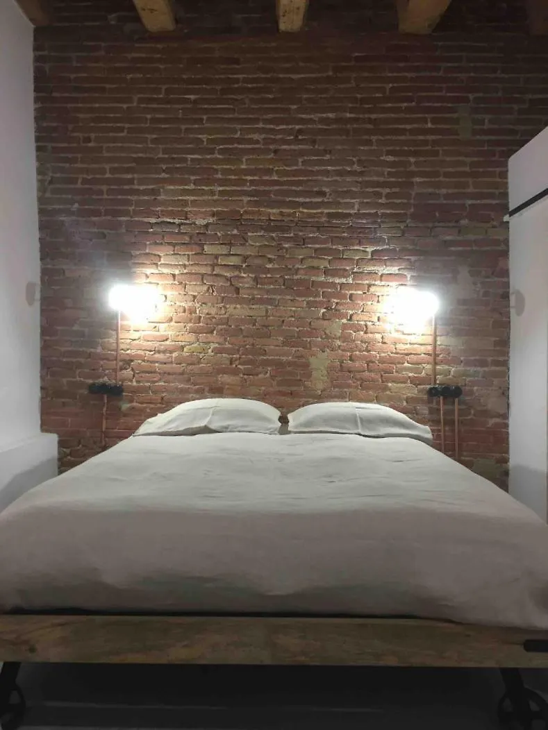 Cosy & Bright Apartment Near Ramblas Barselona